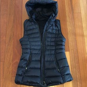 LuluLemon goose down best with hood